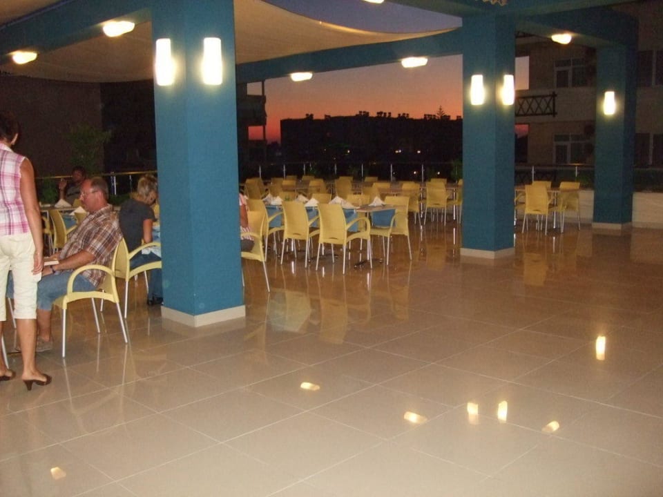 Speisesaal aussen Solivia Hotel