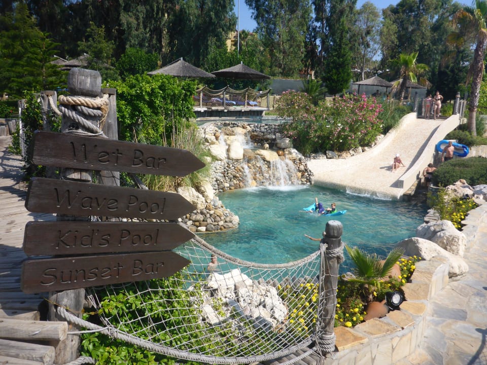 Lazy River Club Grand Side
