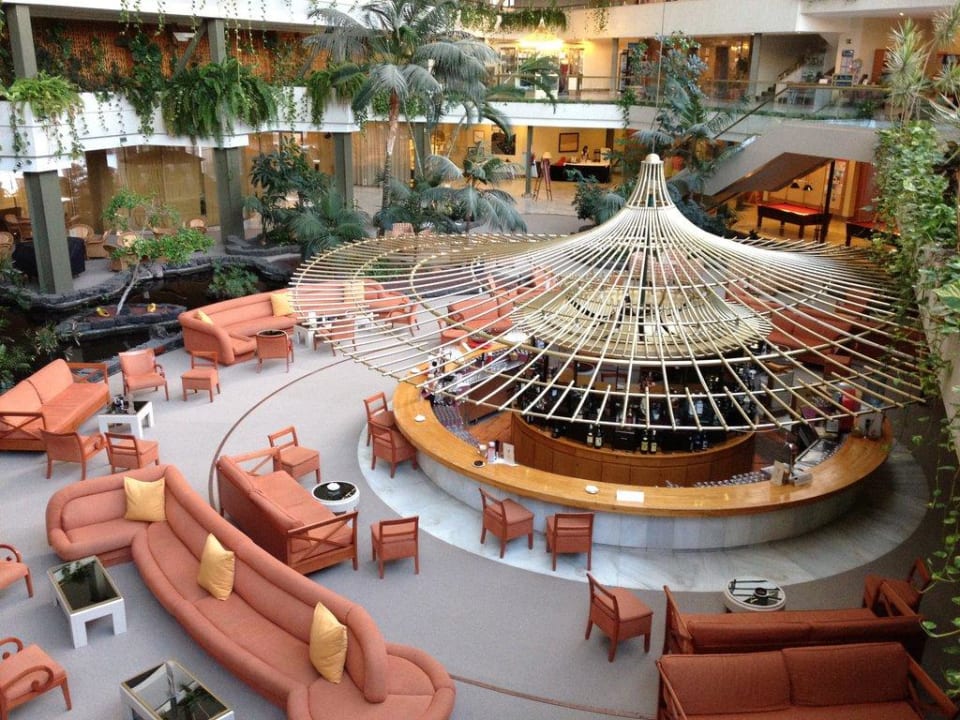 Innen im Hotel mit 2 Bühnen Hotel Grand Teguise Playa