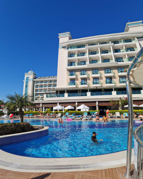 Pool Luna Blanca Resort & Spa
