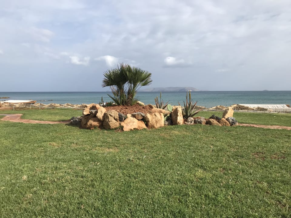 Gartenanlage Mitsis Rinela