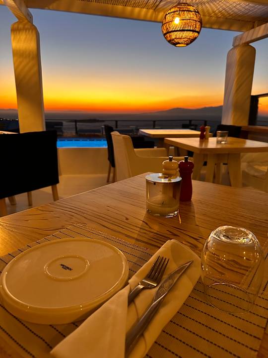 Gastro Hotel Tharroe of Mykonos