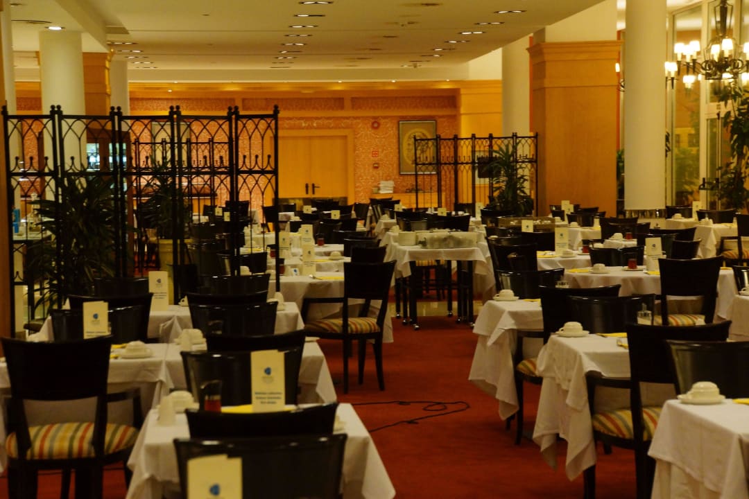 Frühstück freie Platzwahl am Abend fester Platz Grupotel Playa de Palma Suites & Spa