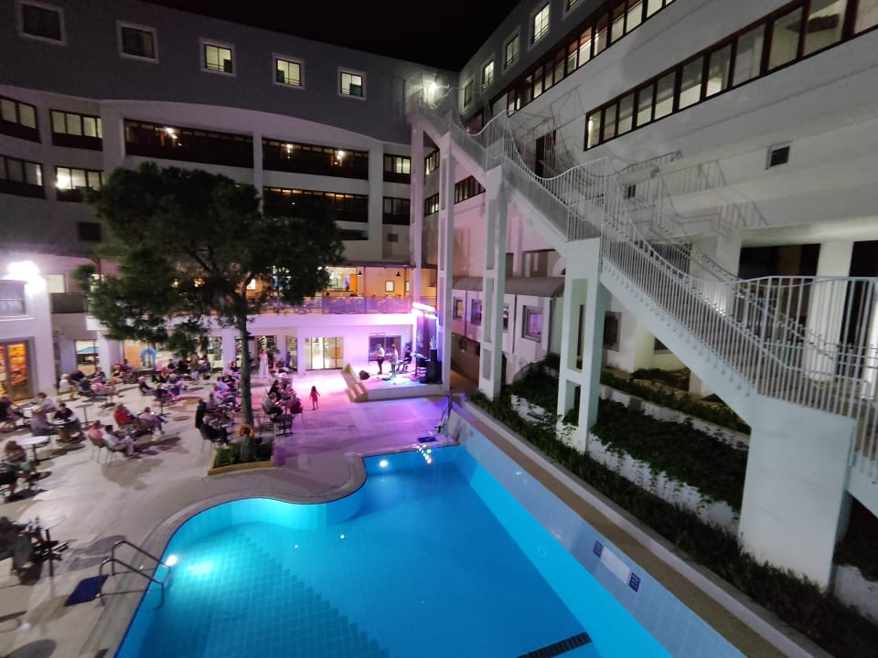 Pool Asteria Collection Side