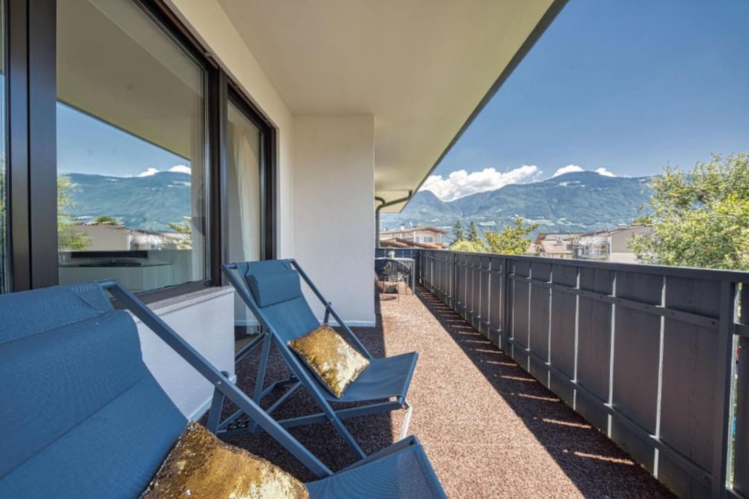 Zimmer goldfinger + suites