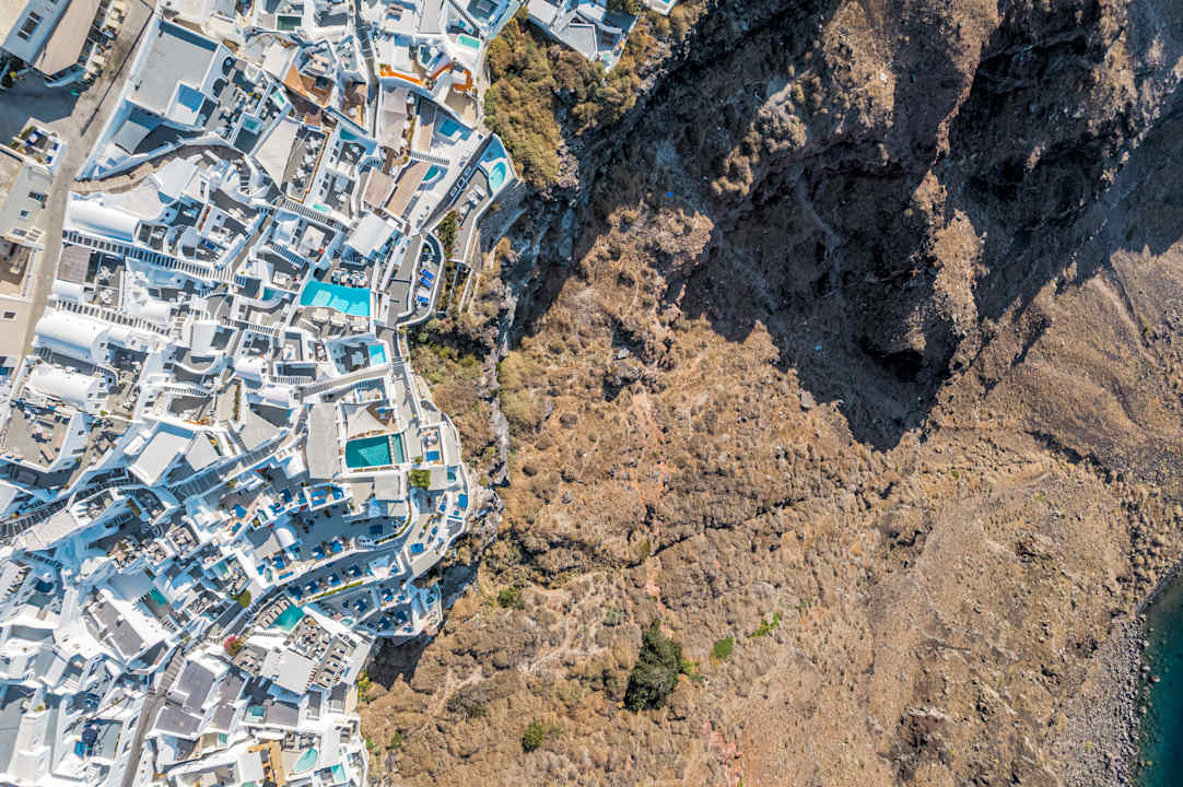Außenansicht Iconic Santorini, a boutique cave hotel