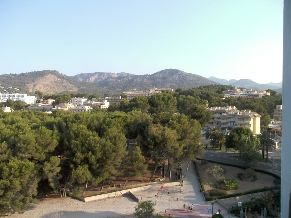 Blick in Richtung Paguera / berge Hotel Vibra Beverly Playa