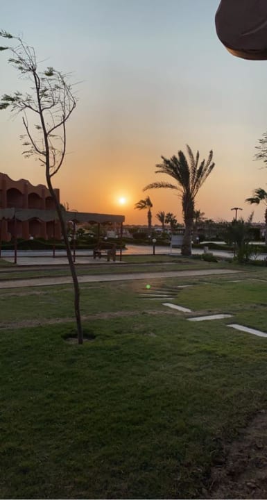 Gartenanlage Three Corners Happy Life Beach Resort