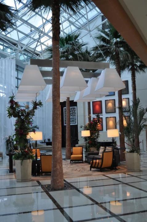 Lobby Diplomat Resort & Spa Hollywood, Curio Collection by Hilton