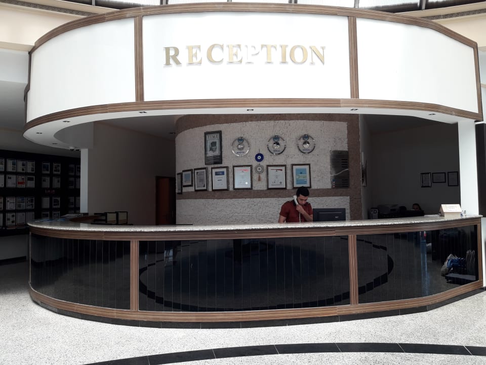 Lobby Cenger Beach Resort & Spa