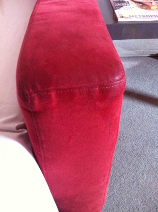 Couch All In Red Thermenhotel