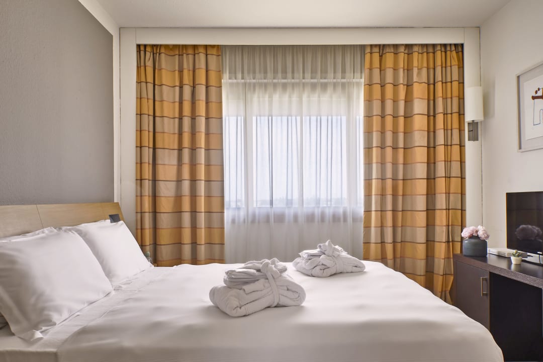 Zimmer Living Place Hotel