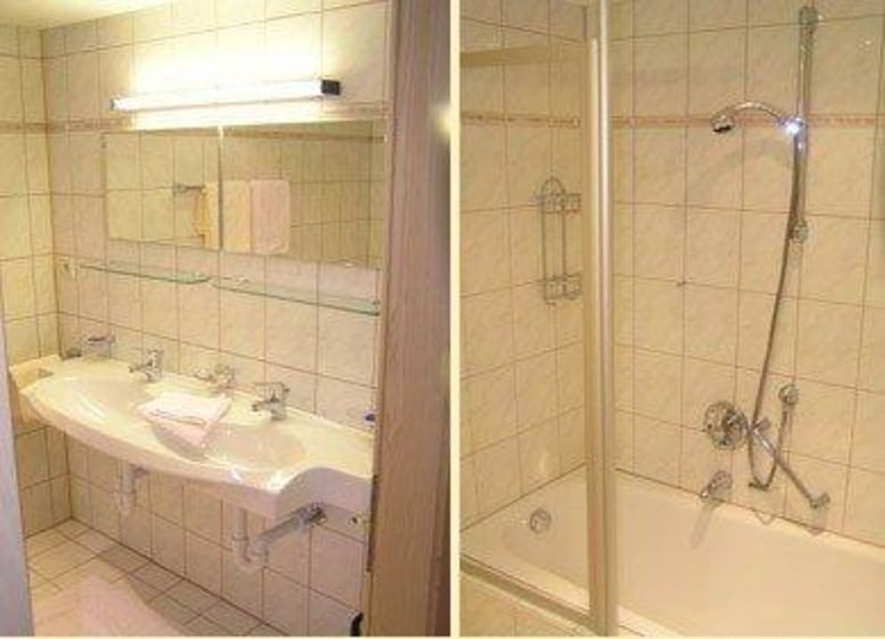 Badezimmer Hotel Garni Plojen