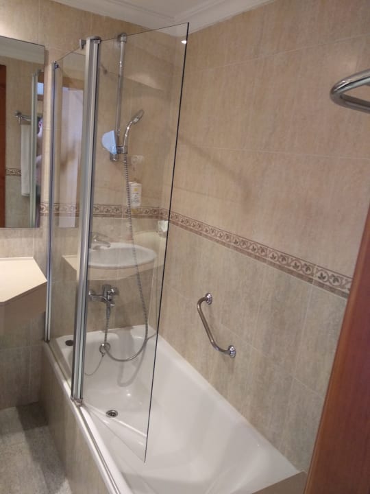 Zimmer Universal Hotel Castell Royal