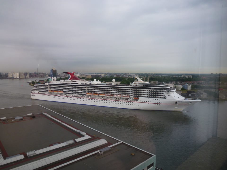 Aus dem Zimmer Mövenpick Hotel Amsterdam City Centre