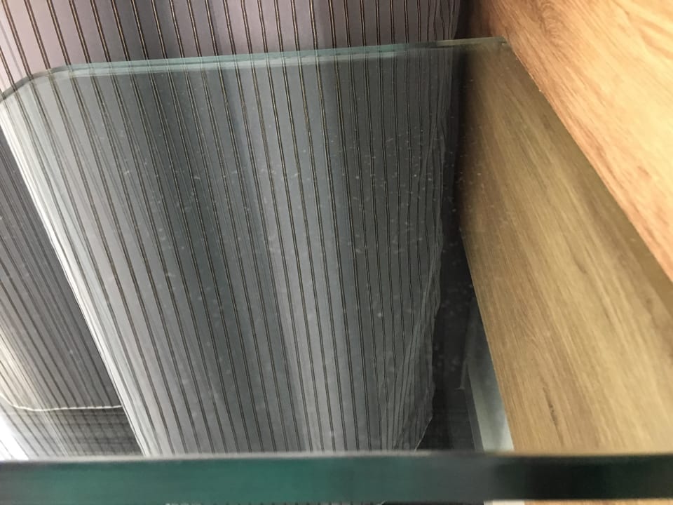 Saubere Bettablage Hotel MOXY Berlin Ostbahnhof