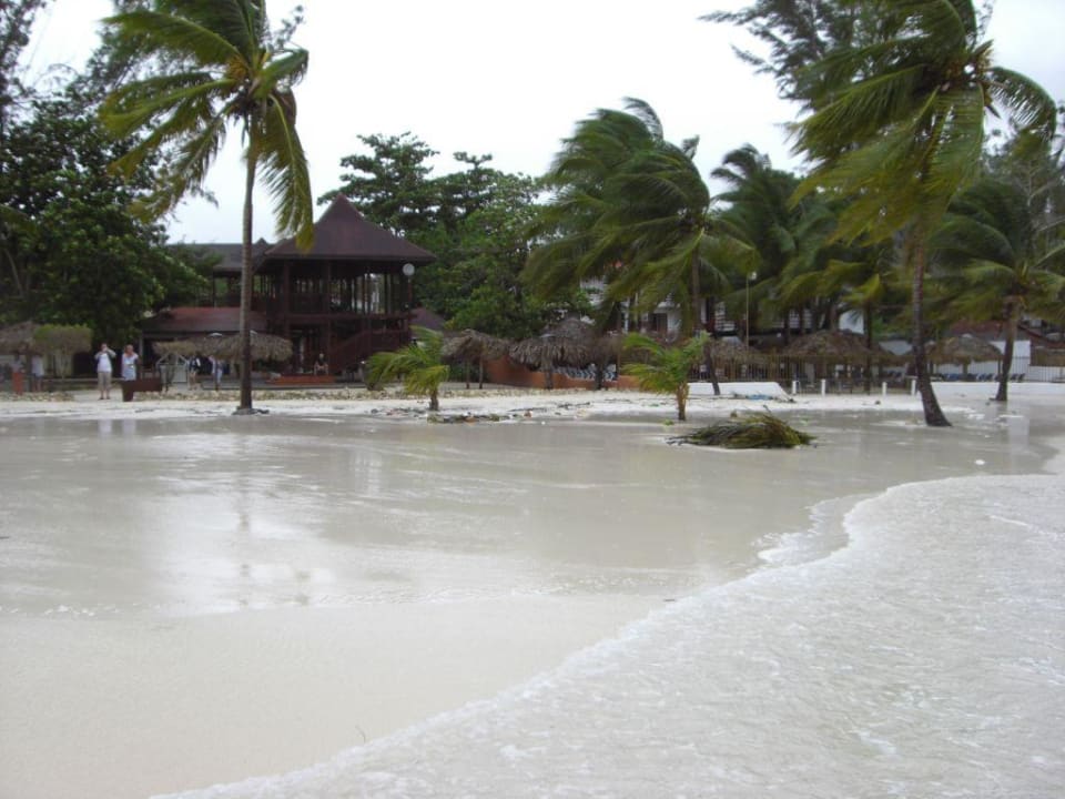 29.10.2007 Tropischer Sturm BelleVue Dominican Bay