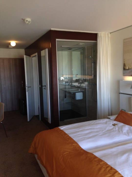 Das Bad vom Zimmer aus Strandgut Resort