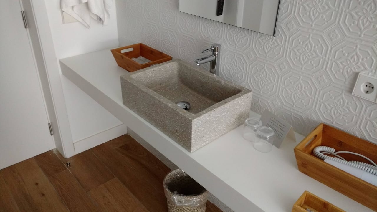 Waschbecken im Zimmer..total modern???? HM Balanguera Beach