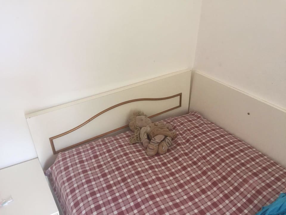 Kinderbett, Kopfteile abgebrochen Villagio Michelangelo