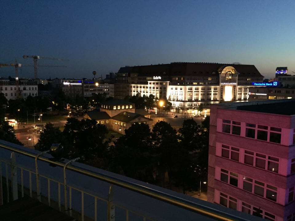 Blick vom Balkon auf´s KaDeWe ibis Berlin Kurfürstendamm