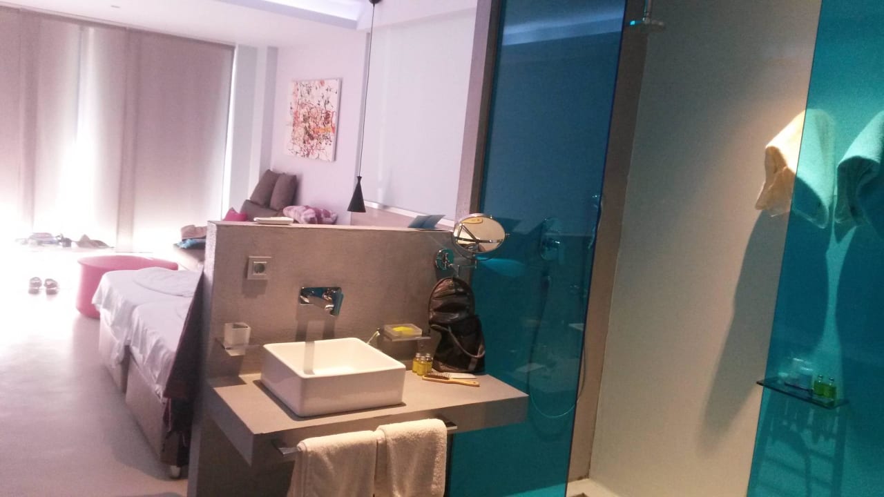 Integriertes Bad mit Doppel- Dusche Harmony Boutique Resort