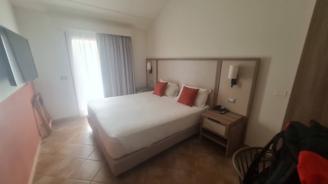 Zimmer Calaserena Resort