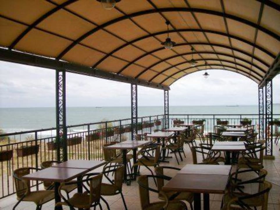 Taras restauracyjny Menada Sea Wind Apartments