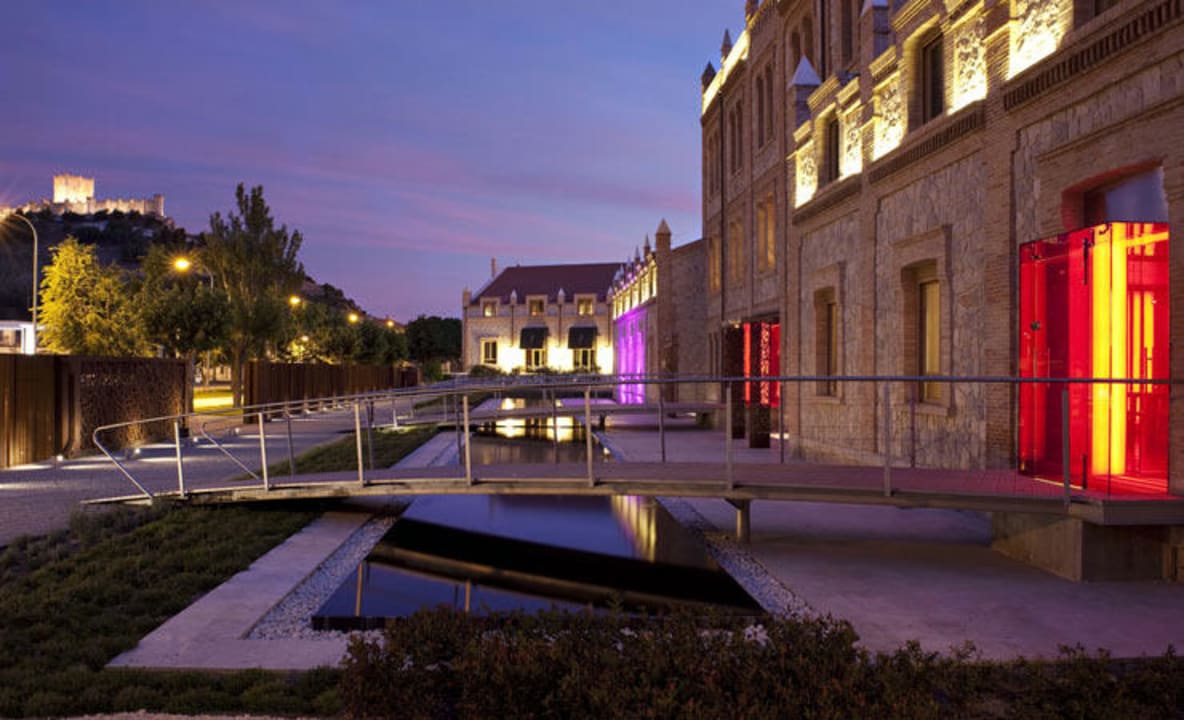 Facade Hotel AF Pesquera