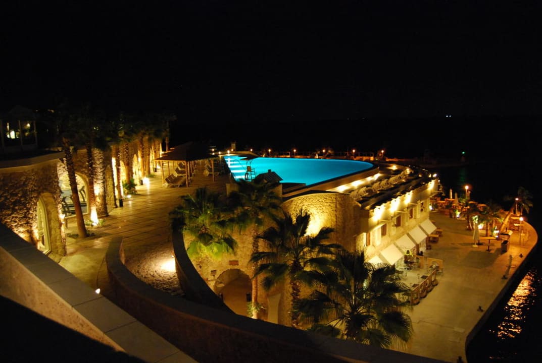 Тёплый бассейн Pickalbatros Citadel Resort