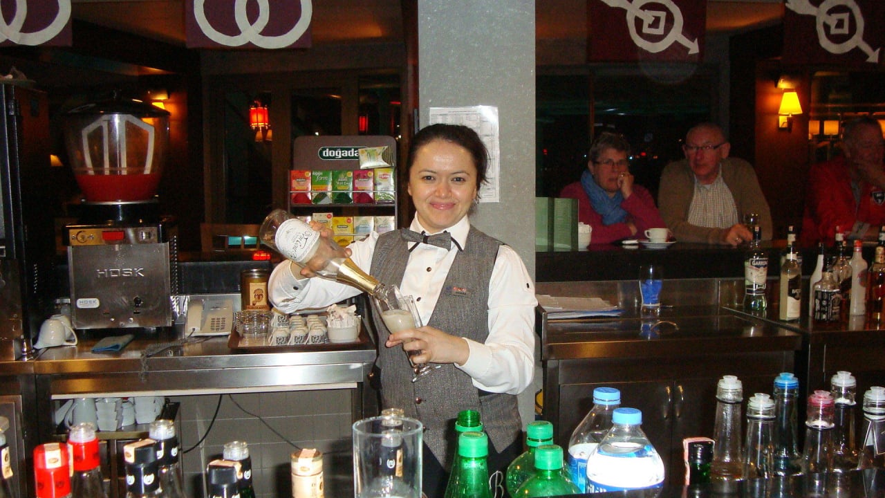 Immer schnell und nett bedient von Semra Limak Lara Deluxe Hotel & Resort