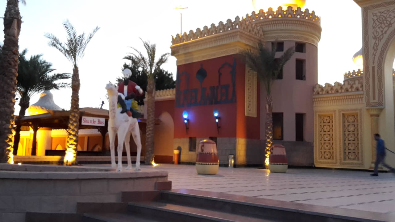 Eingang Pickalbatros Alf Leila Wa Leila Resort - Neverland Hurghada