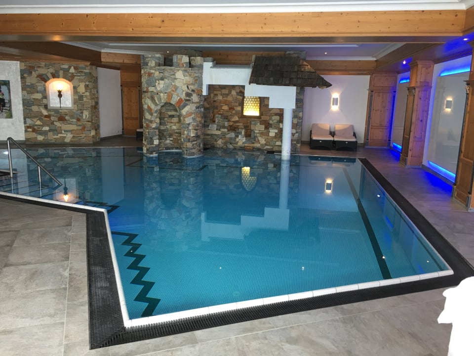 Pool Verwöhnhotel Wildspitze