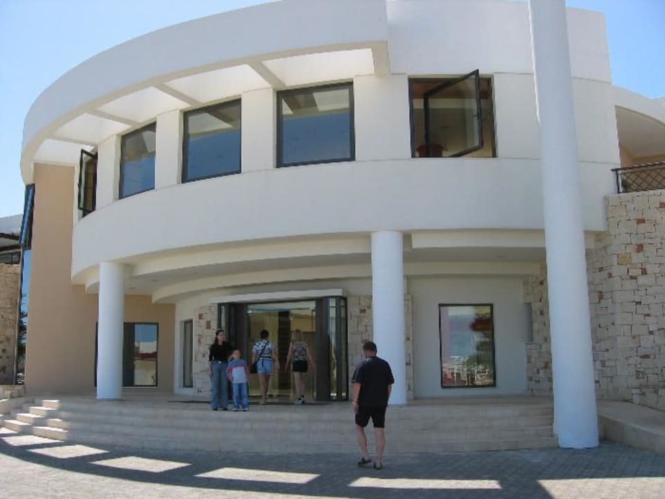 Eingangsbereich Grand Hotel Holiday Resort