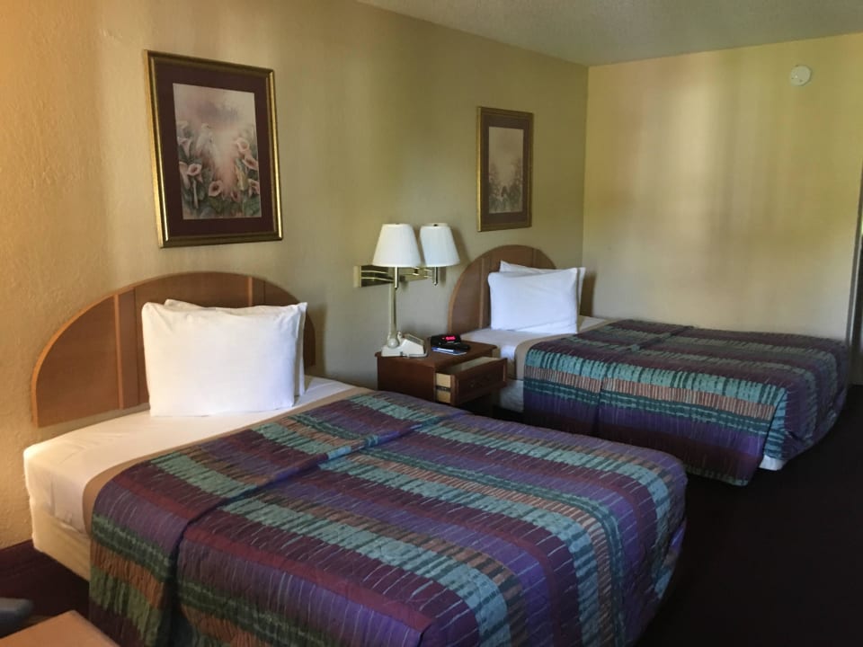 Zimmer Hotel Rodeway Inn Maingate