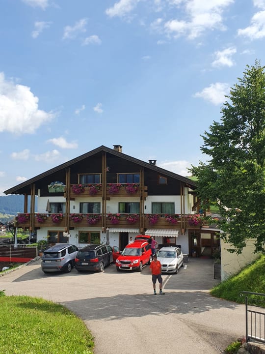 Außenansicht Gästehaus Wiesengrund - daHEIM auf der Riezler Höh'!