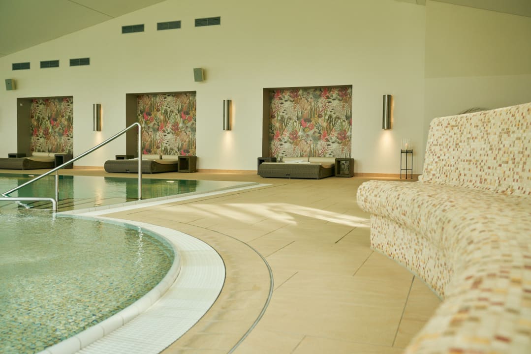 Pool Strandhotel Fischland