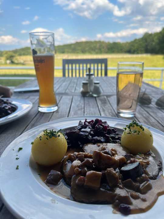 Gastro Gut Sarnow - Hotel, Restaurant und Reitstall