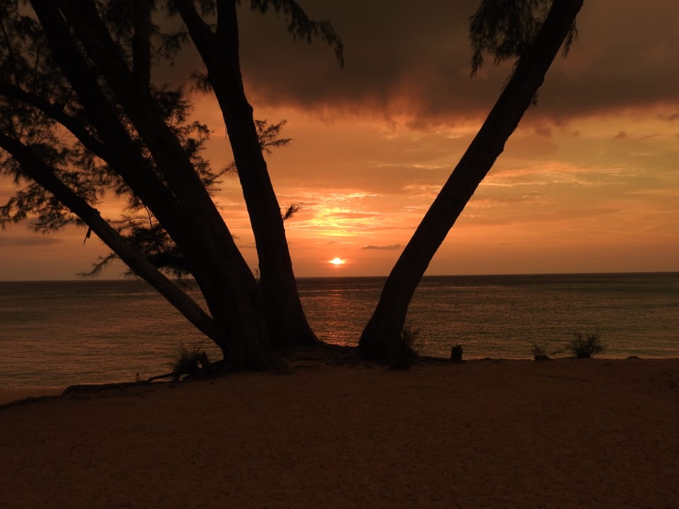 Strand JW Marriott Phuket Resort & Spa