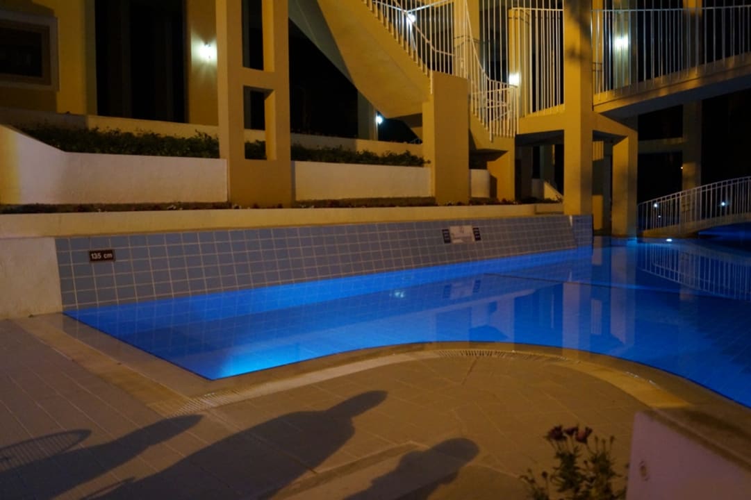 Pool Asteria Collection Side