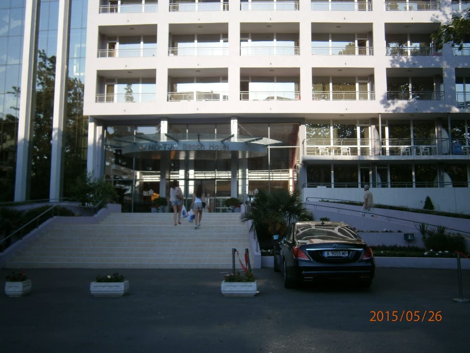 Hoteleingang Sentido Neptun Beach