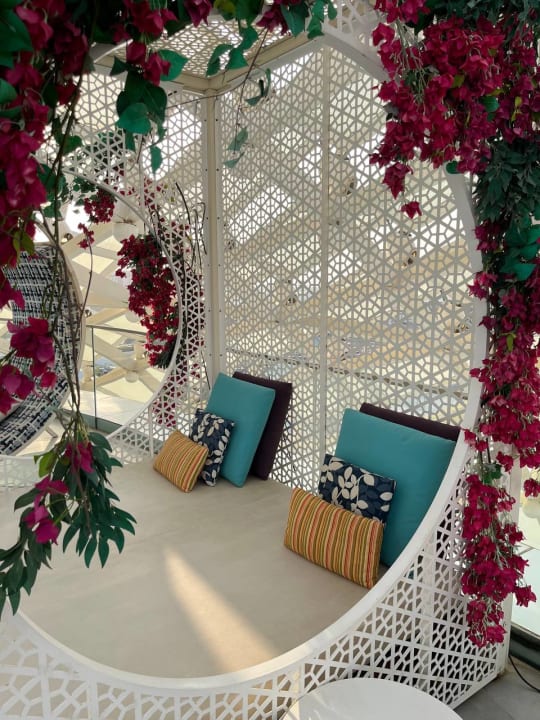 Pool W Abu Dhabi - Yas Island