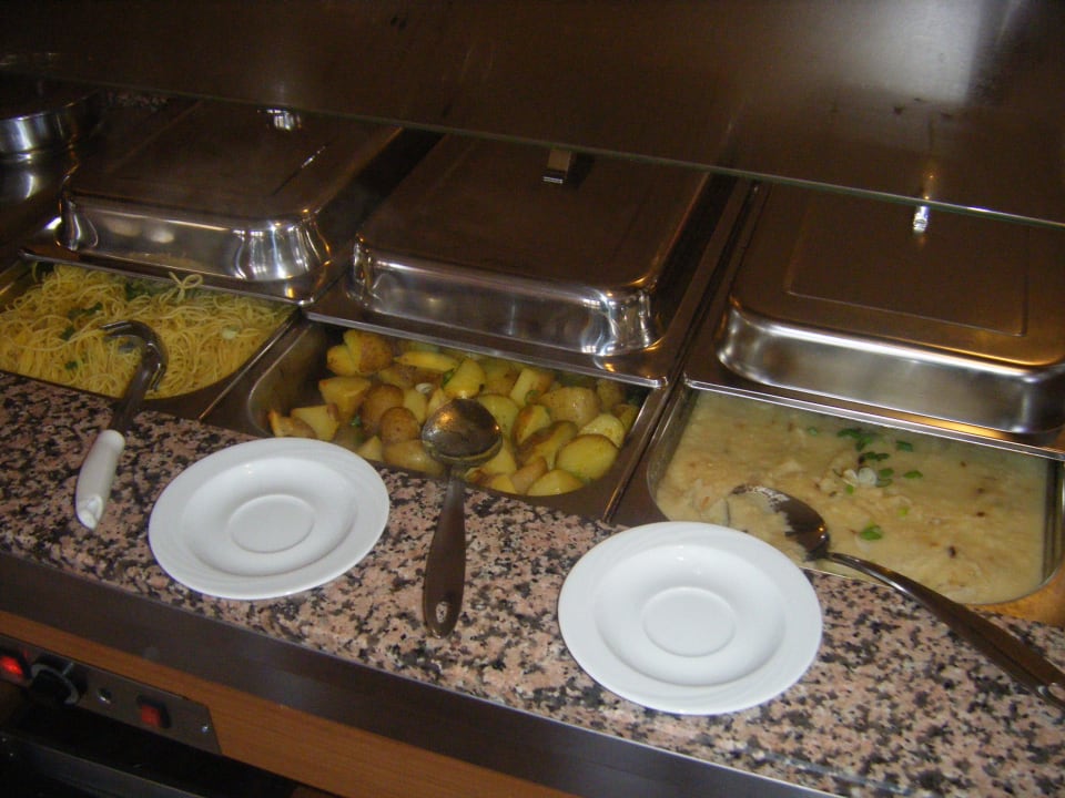 Teil vom Abendbuffet Erzgebirgshotel Freiberger Höhe