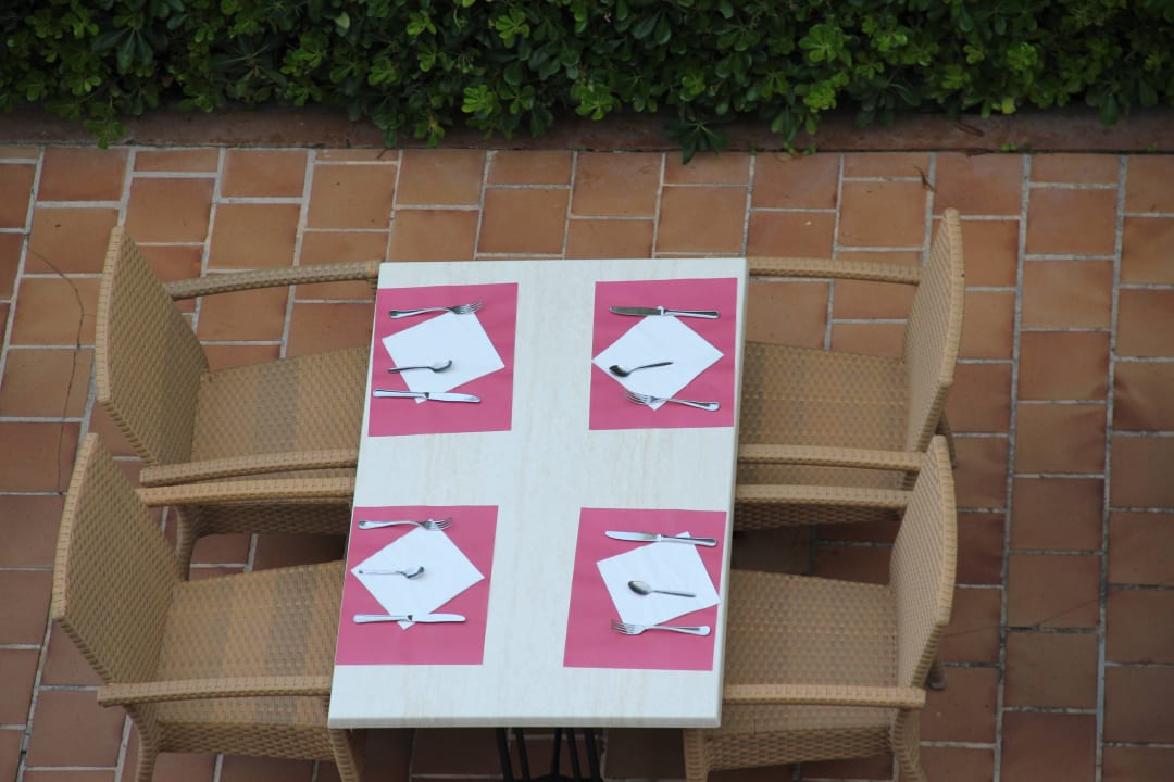 Tischgedeck beim Frühstück Canyamel Park Hotel & Spa 16+ Adults only