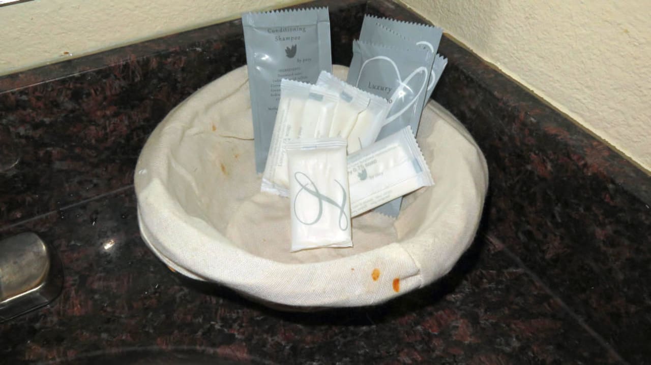 Unappetitliche Flecken Hotel Luxury Inn And Suites