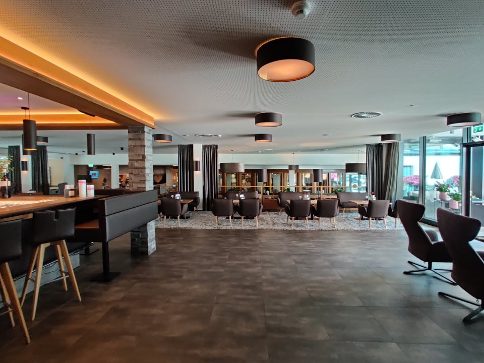 Lobby Hotel Vier Jahreszeiten
