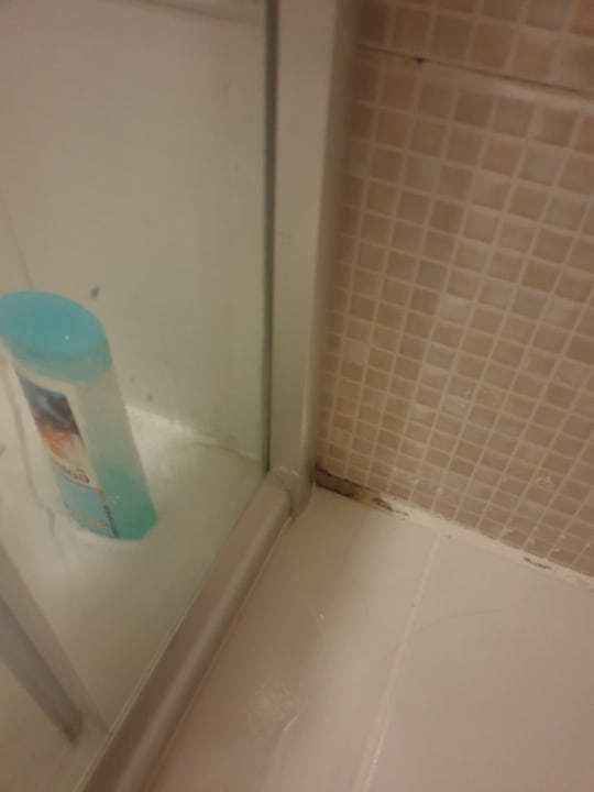 Zimmer Hotel Rebin Beach