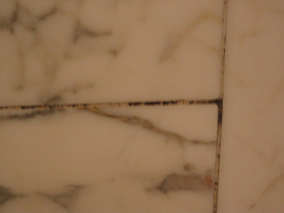 Fugen des Badezimmers Hotel Stoller