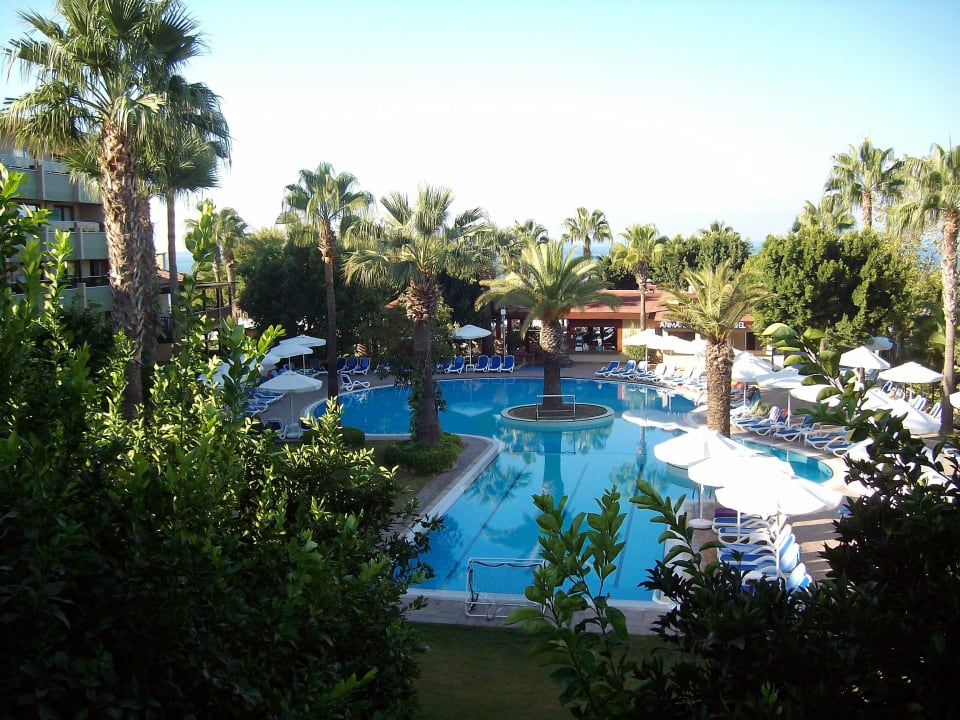 Poolanlage Hotel Grand Side