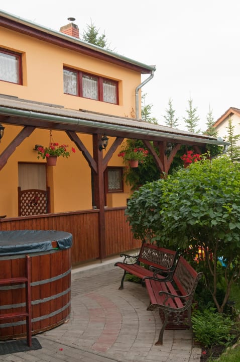 Appartement mit Terrasse im Erdgeschoß Julia Villa